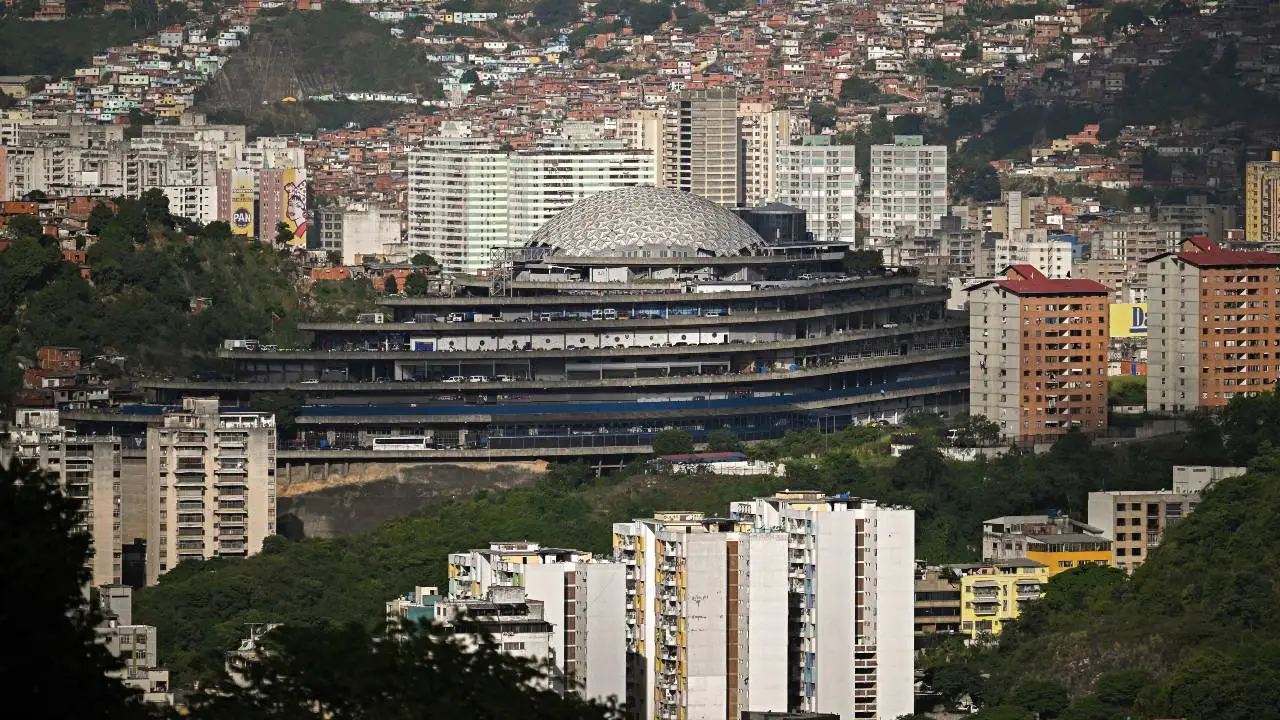 Así es El Helicoide, señalado centro de torturas en Venezuela que ...