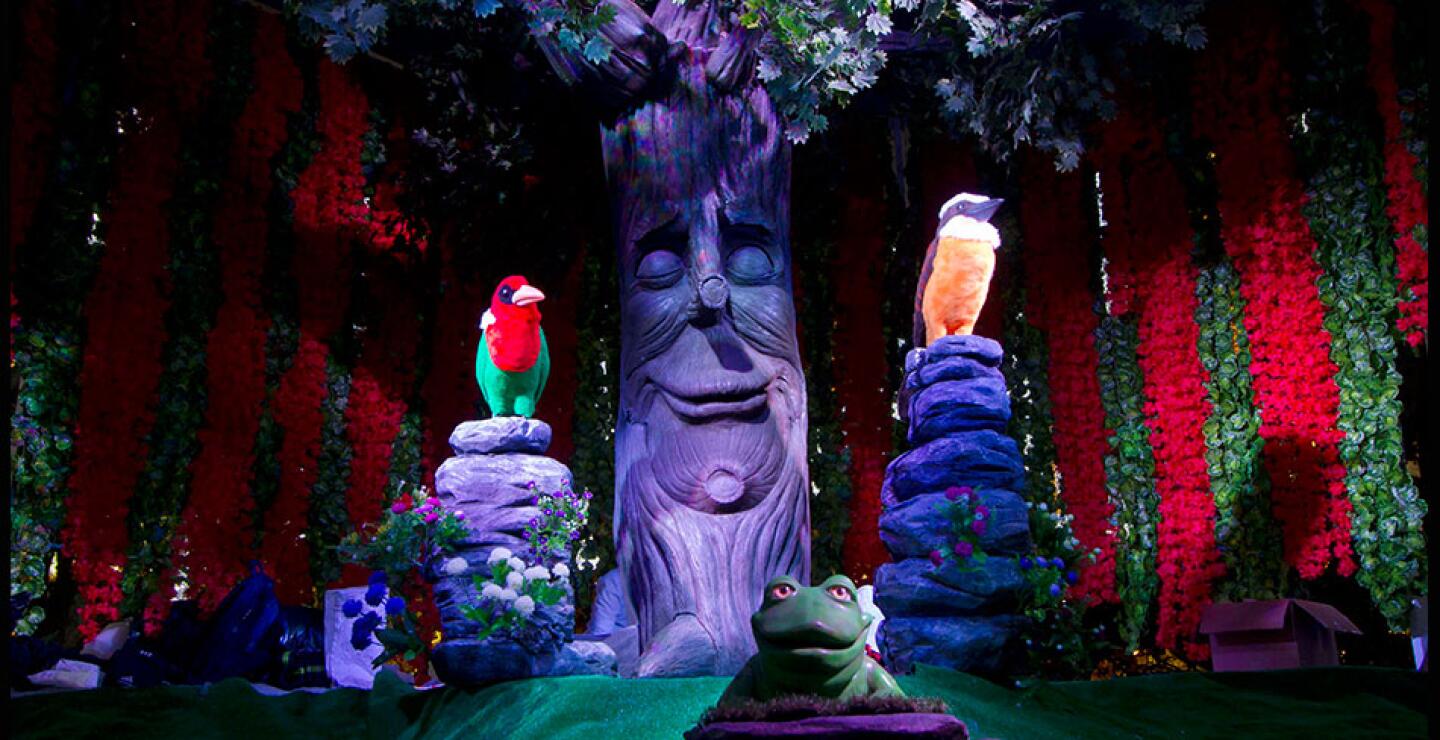 Habrá fuegos artificiales con un novedoso 'show' de luces láser, así como un ensamble sinfónico con más de 100 artistas en escena, entre cantantes, bailarines y músicos.