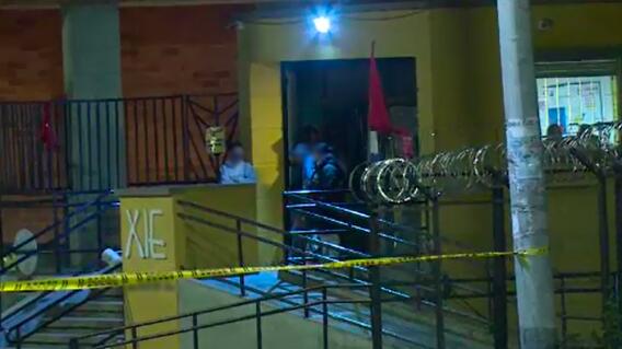 363056_Asonada en el sur de Bogotá deja un joven muerto y un policía herido // Foto: cortesía Noticias Caracol