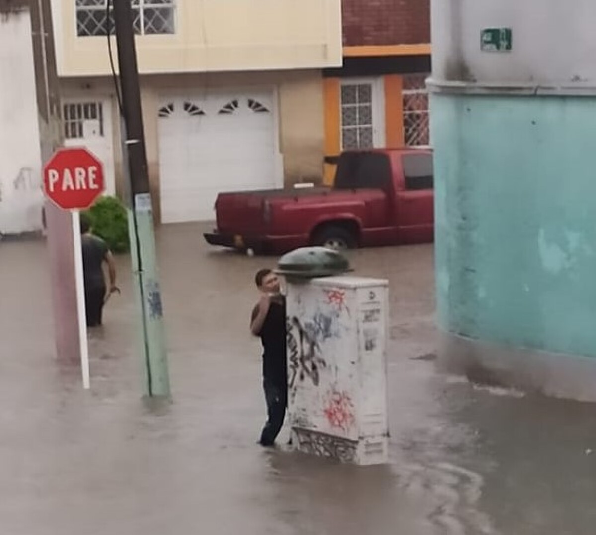 Intensas lluvias en Bogotá provocaron inundaciones en varios sectores de la ciudad.jpeg