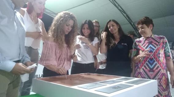 319053_BLU Radio. Shakira / Foto: BLU Radio