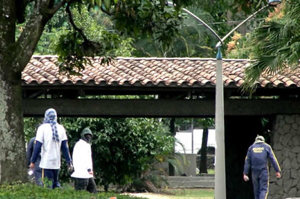 110315_udea_encapuchados_archivo.jpg