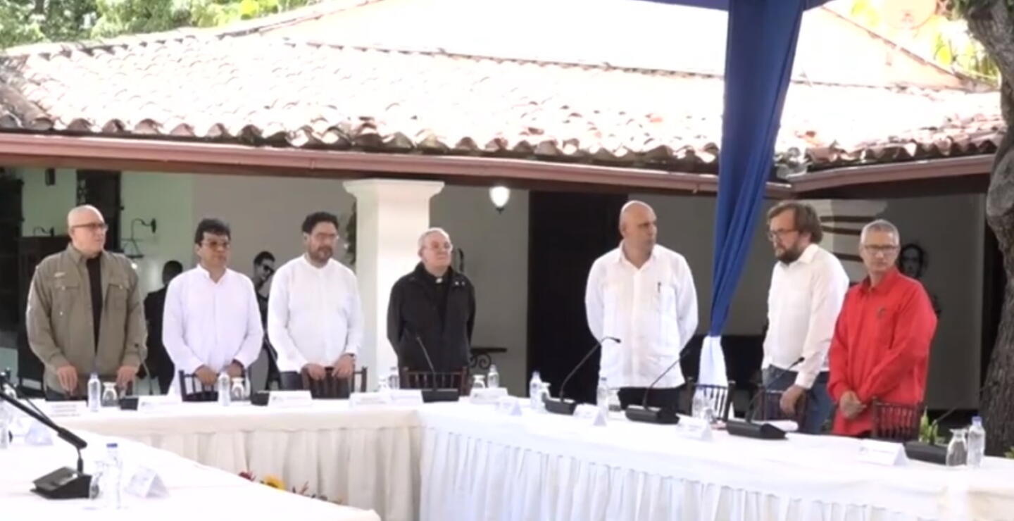Reacciones de restablecimiento de diálogos de paz con el ELN 