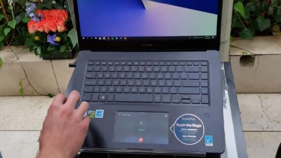 317237_BLU RADIO.computador portátil ZenBook /Foto: tomada de video