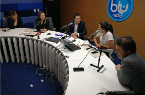 342851_BLU Radio. Mesa BLU // Foto: BLU Radio