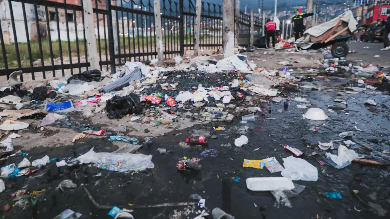 Multas por el mal manejo de basuras y escombros en Bogotá, ¿cómo ...
