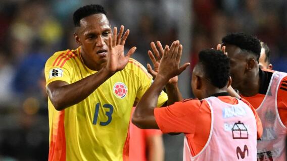 Yerry Mina en el juego de la Selección Colombia contra Venezuela de las Eliminatorias al Mundial 2026.