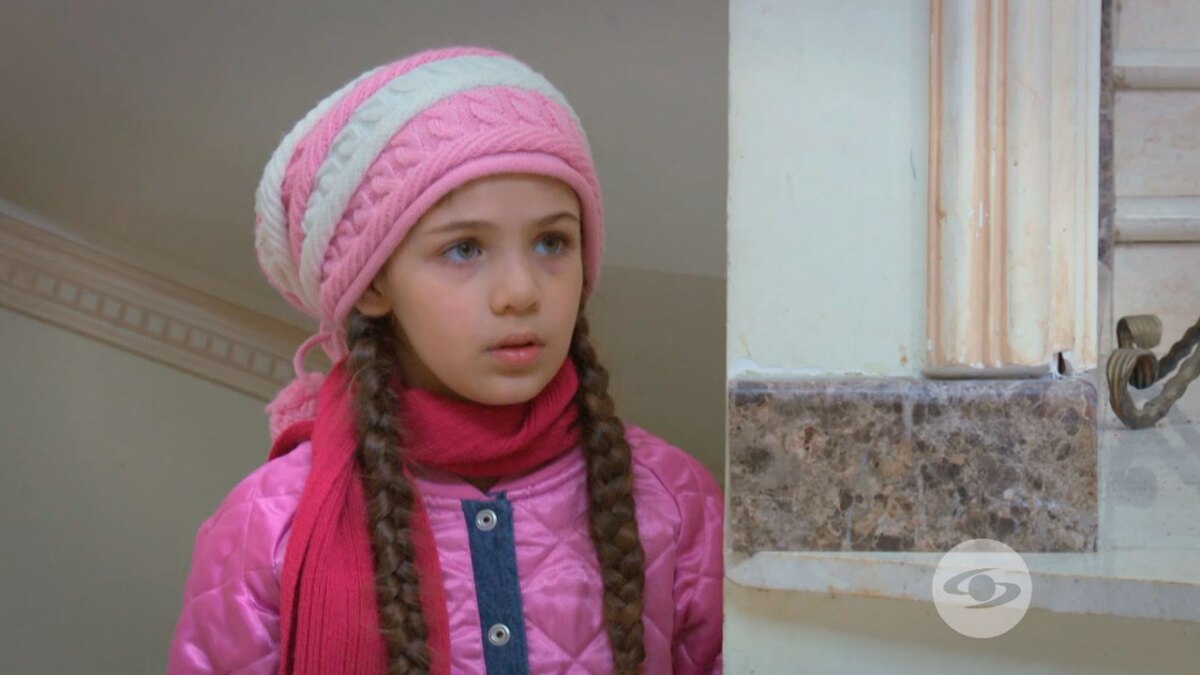 234248_elifprin.jpg