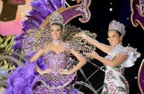 328736_Blu Radio / Carolina Segebre coronada por Valeria Abuchaibe. Foto: Secretaria de Cultura de Barranquilla