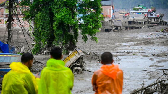 Inundaciones en Nepal y Tíbet: nuevo reporte deja al menos 160 muertos y cientos de desaparecidos