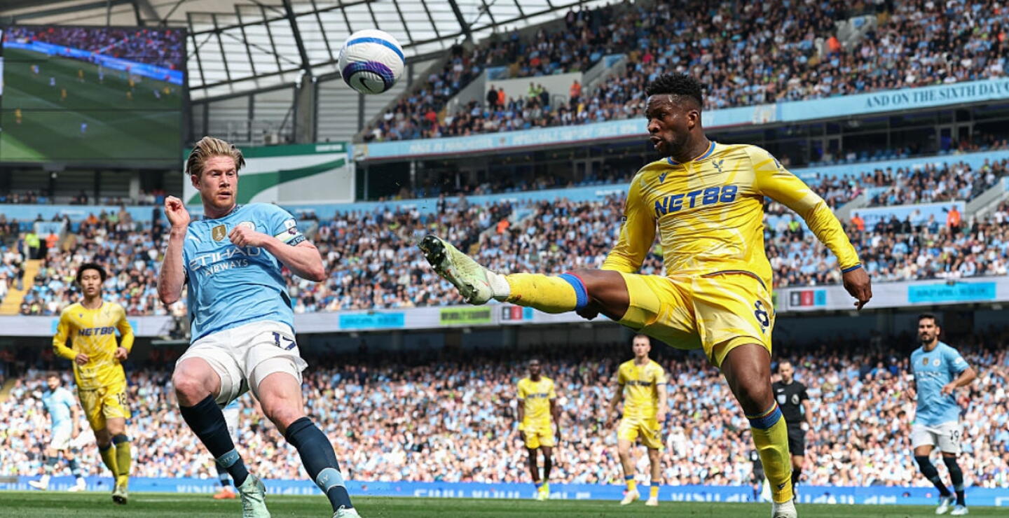 Jefferson Lerma en Manchester City vs. Crystal Palace por la Premier League. 