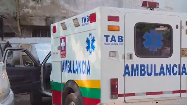 Vándalos atacaron a piedra una ambulancia que trasladaba a una mujer embarazada