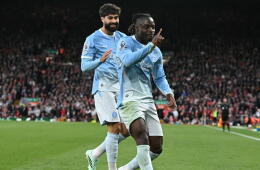 Manchester City le ganó a Liverpool, en Anfield, por la Premier League. 