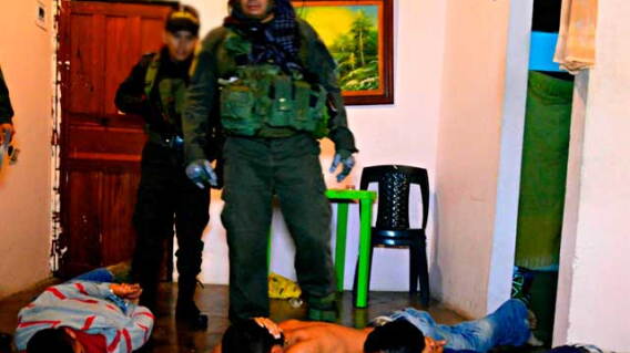 080316_banda_piso.jpg