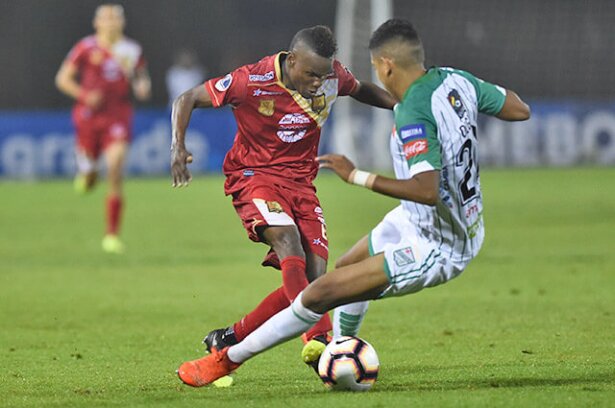 310792_rionegroorientepetrolero170419afpe.jpg