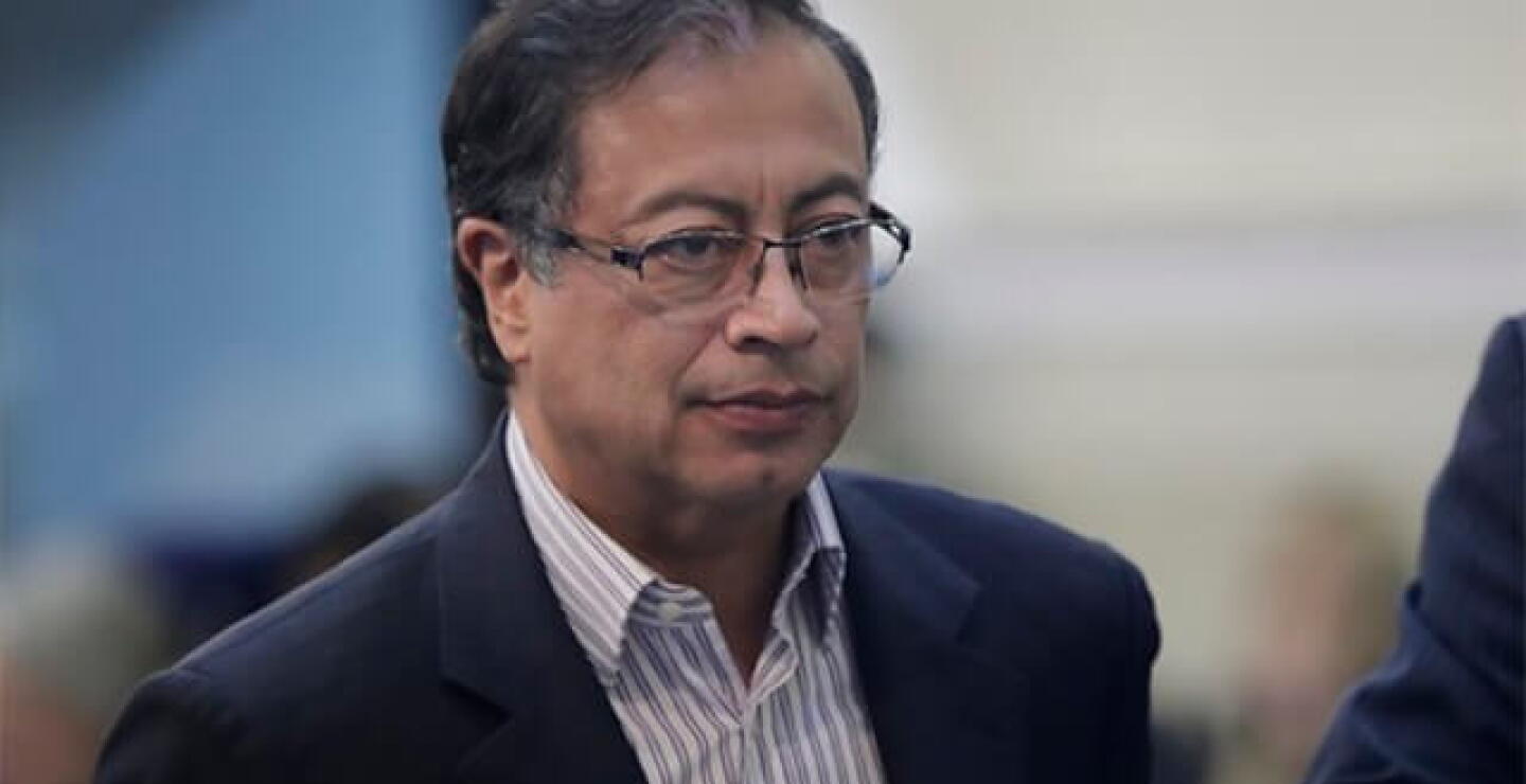 petrosobreduque.jpg