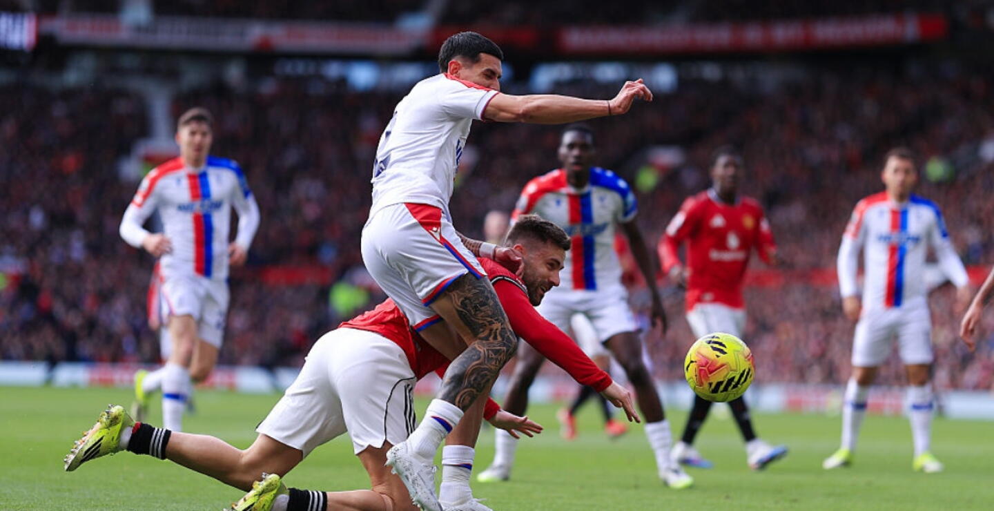Daniel Muñoz y la acción de juego en la que lesionó a Luke Shaw.