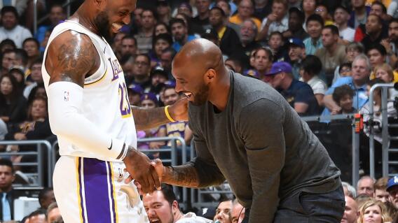 353667_BLU Radio. LeBron James y Kobe Bryant / Foto: AFP 353667_BLU Radio. LeBron James y Kobe Bryant / Foto: AFP