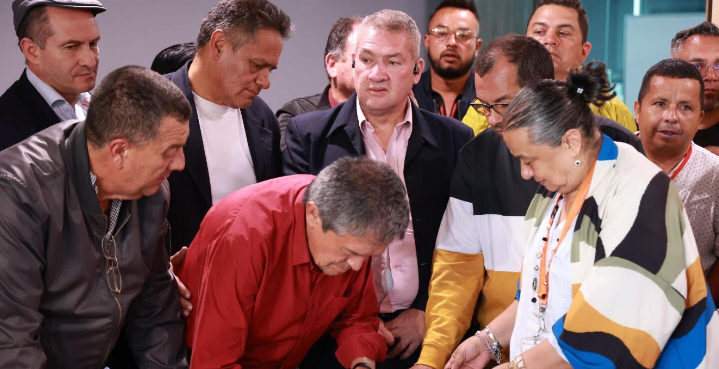 En qué cedieron Gobierno y transportadores para poner fin al paro camionero: así fue la negociación 
