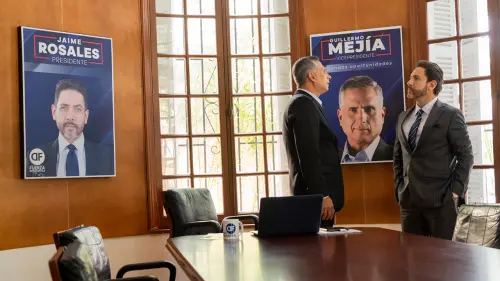 Guillermo enfrenta a Rosales.