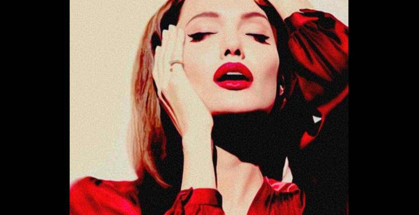 angelina27.jpg
