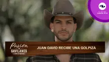 Juan David es golpeado por los trabajadores de Samuel en Pasión de Gavilanes.
