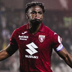 Duván Zapata celebró con Torino en la Serie A; le marcó a la Lazio. 