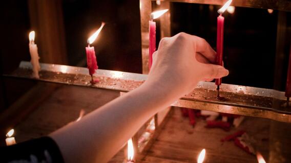 En la noche de velitas que se conmemora cada 7 de diciembre, necesitarás algo más que solo las velas En la noche de velitas que se conmemora cada 7 de diciembre, necesitarás algo más que solo las velas