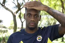 Jhon Durán es una de las figuras del Fenerbahçe.