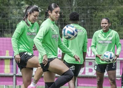 Atlético Nacional Femenino.jpg Atlético Nacional Femenino.jpg
