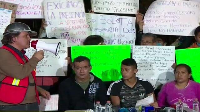 Dolor y cuestionamientos tienen familias de desaparecidos por terremoto en México