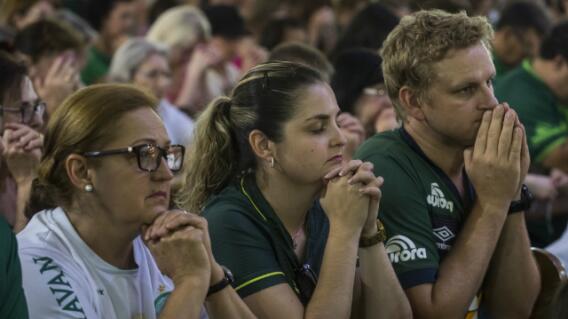 289610_familiaschapecoense131018afpe.jpg