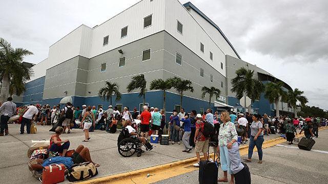 Cerca de 6,3 millones de personas en Florida reciben la orden de evacuar por huracán Irma Cerca de 6,3 millones de personas en Florida reciben la orden de evacuar por huracán Irma
