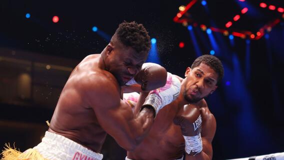 Anthony Joshua y su noqueo a Francis Ngannou. Anthony Joshua y su noqueo a Francis Ngannou.