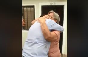 297973_BLU Radio. Hombre sorprende a su familia/ foto: Facebook