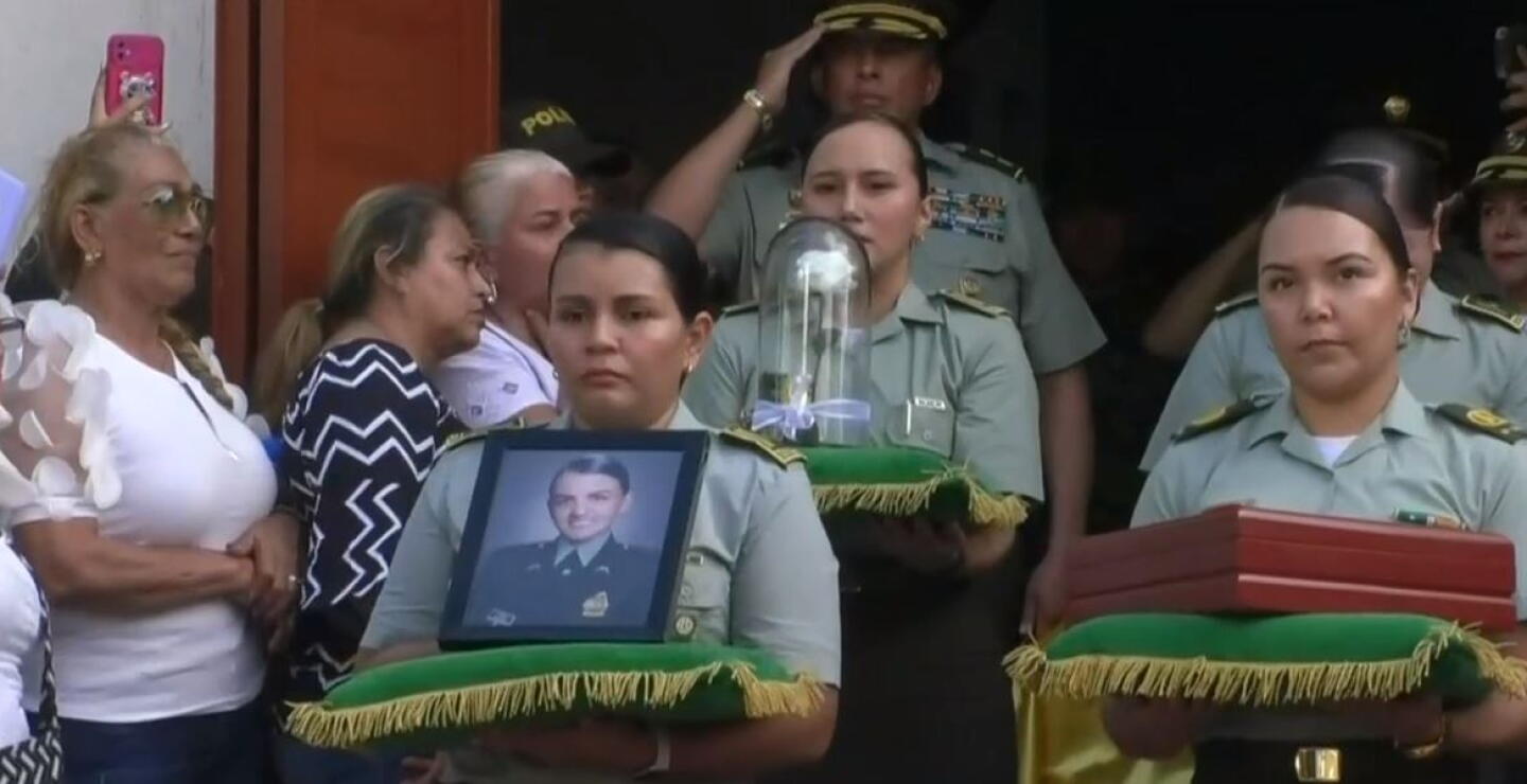 El último adiós a la patrullera Paula Cristina Ortega: "Buena amiga, compañera y familiar"