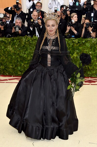 618535_madonna_met_gala.jpg