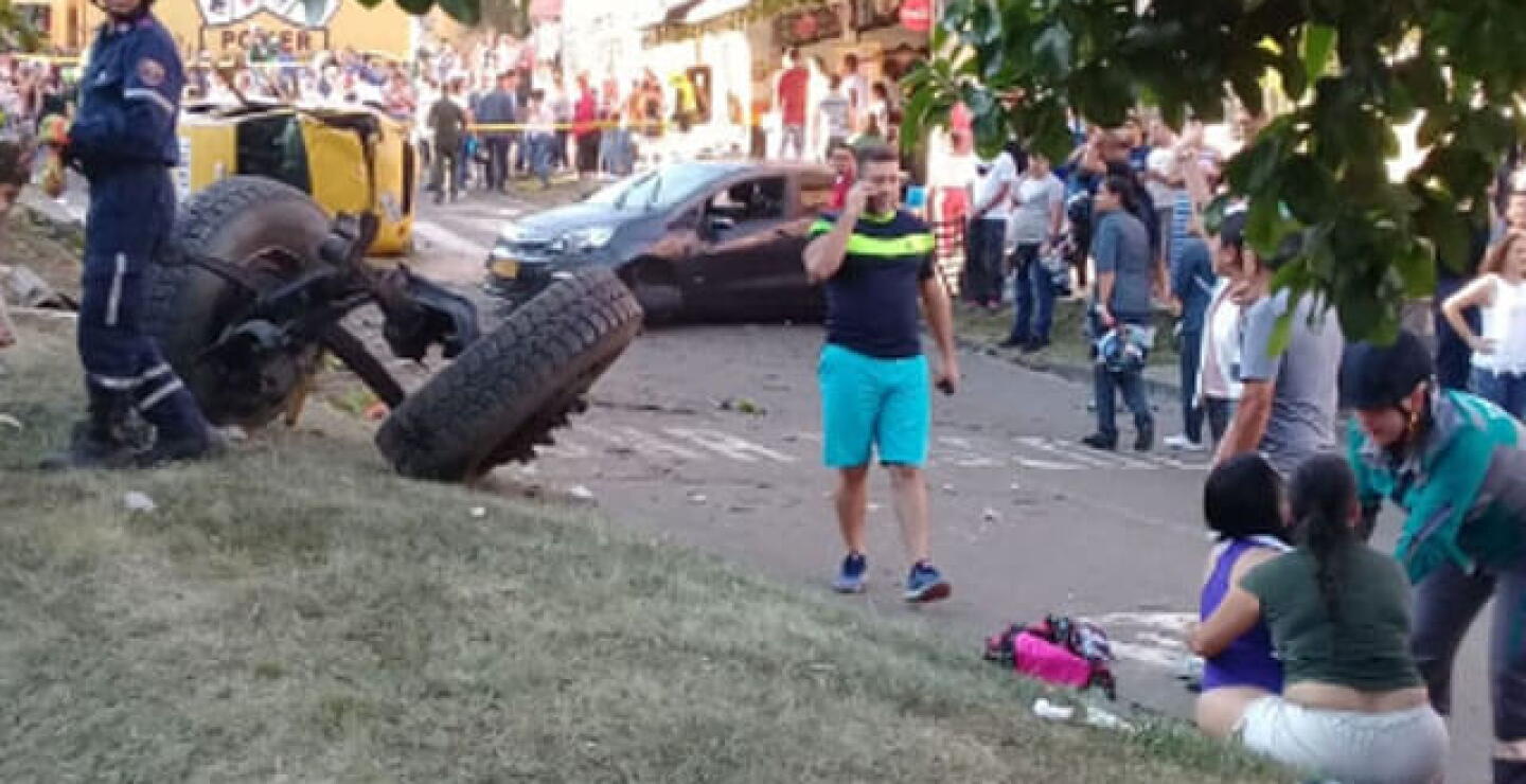 Accidente de tránsito en Pedregal deja nueve personas lesionadas / Cortesía Guardianes Antioquia.