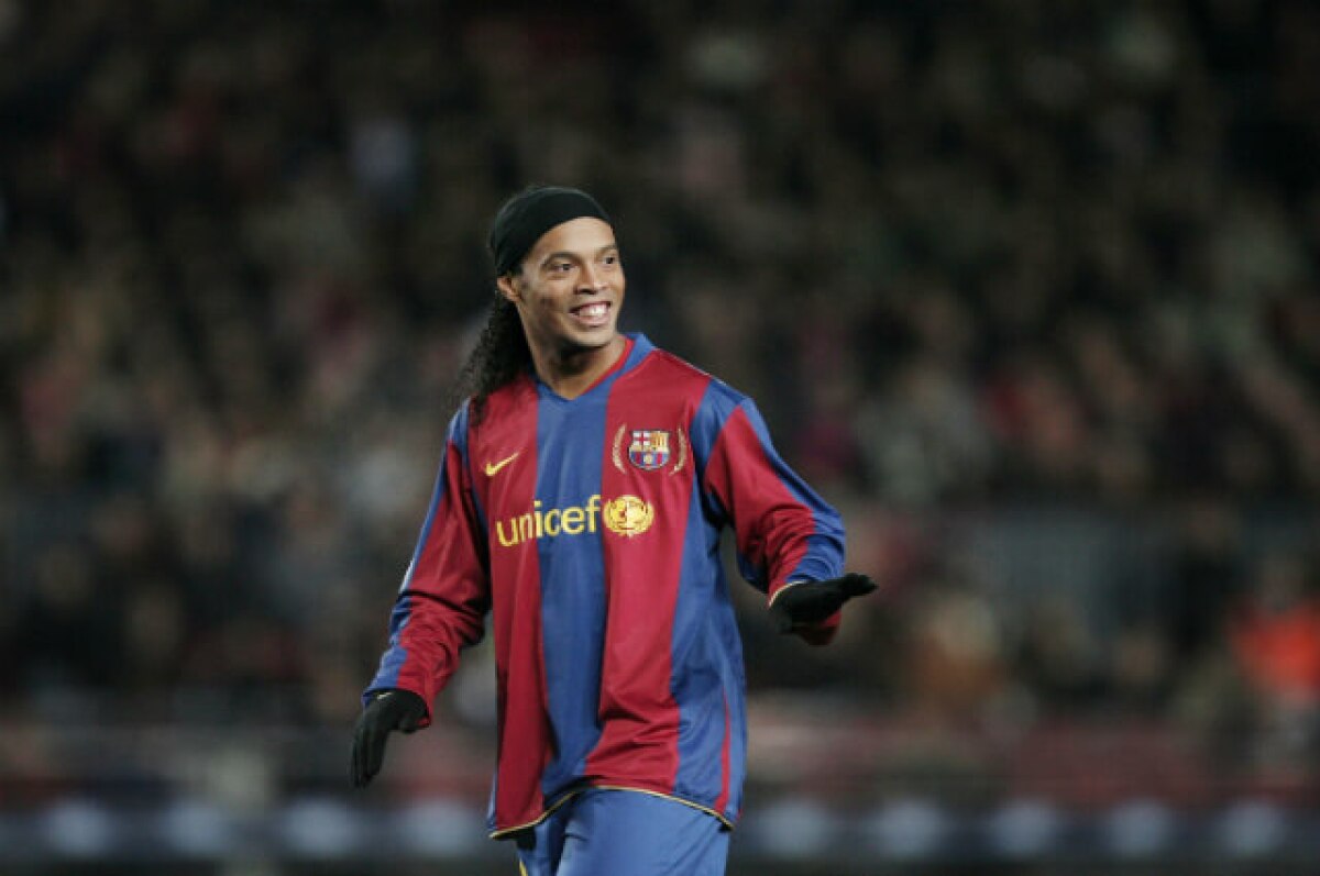 Ronaldinho: A 18 años del fichaje de la sonrisa y magia que cambiaron al Barcelona Ronaldinho se sinceró : "Yo no fui el que cambió la historia del Barcelona"
