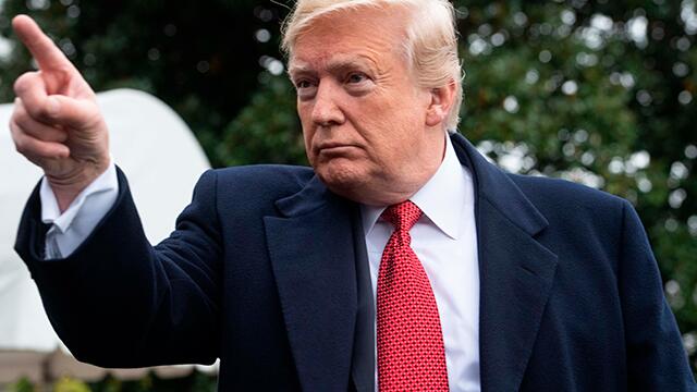 “Qué pregunta tan estúpida”: Trump arremete otra vez contra CNN y sus periodistas “Qué pregunta tan estúpida”: Trump arremete otra vez contra CNN y sus periodistas