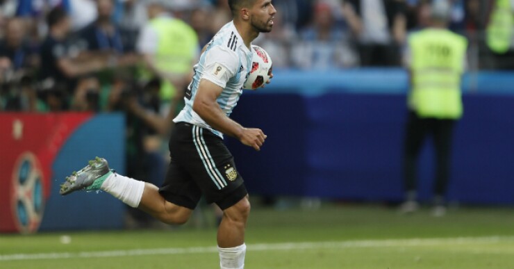 285563_sergioagueroguayos020818afpe.jpg