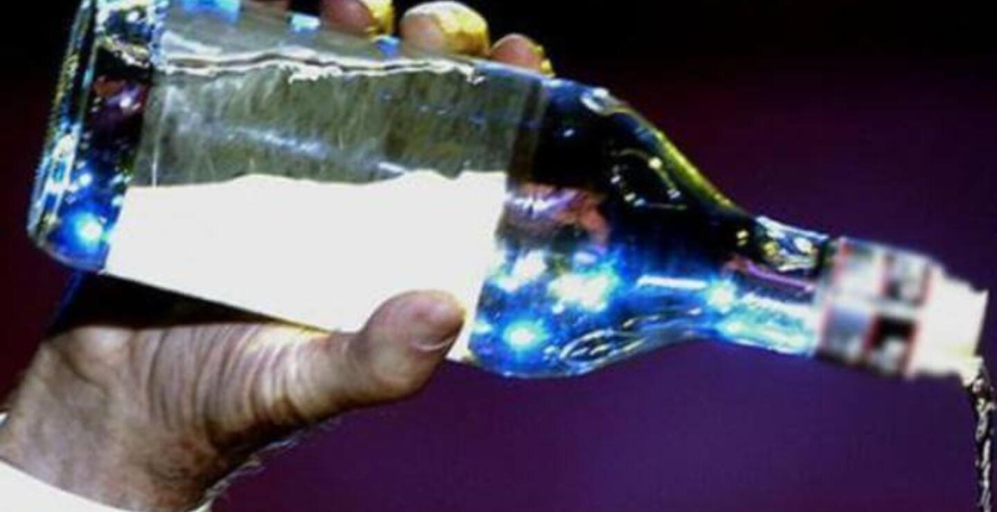 369655_107391-aguardiente_alcohol_licor_foto_efe_1.jpg