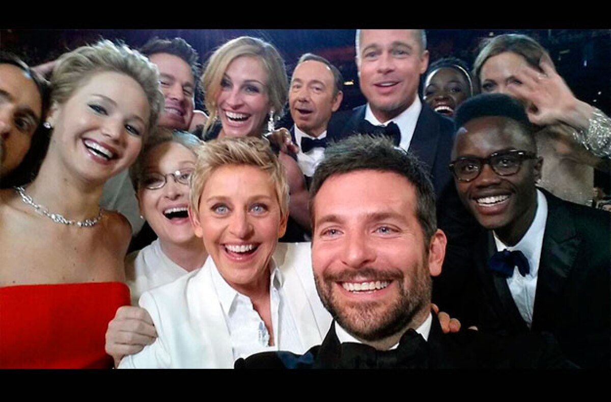 selfie-ellen-degeneres-ap.jpg