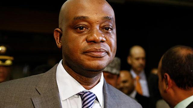 Ministro de Ambiente renunciará a Cambio Radical para quedarse en el Gobierno de Santos
