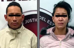 pareja mata bebé