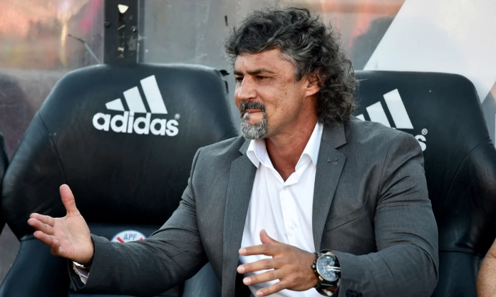 Leonel Álvarez, nuevo técnico de Emelec.jpg Leonel Álvarez, nuevo técnico de Emelec.jpg