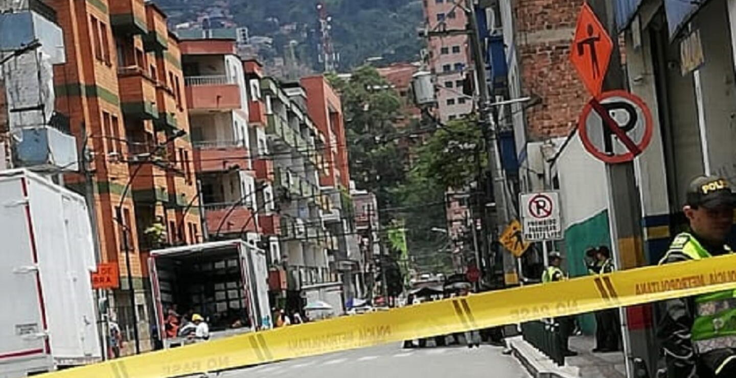 341556_BLU Radio. Reactivan desalojo en edificio de los hermanos Galeano en Itagüí / Foto: Cortesía