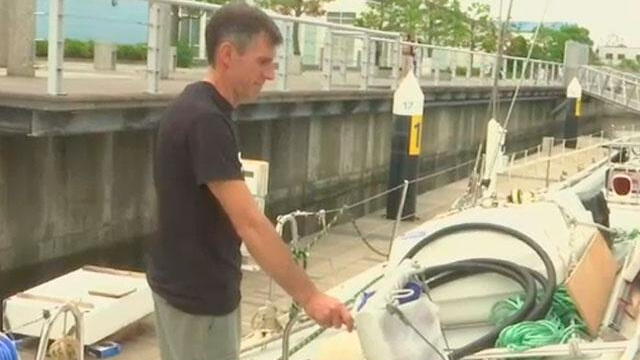 Ben Lecomte atravesará nadando el océano Pacífico por una buena causa