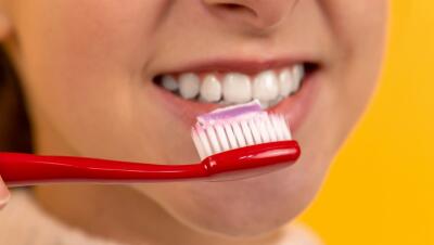 Cremas dentales con fluoruro de estaño disponibles en el mercado nacional cumplen con los niveles Cremas dentales con fluoruro de estaño disponibles en el mercado nacional cumplen con los niveles