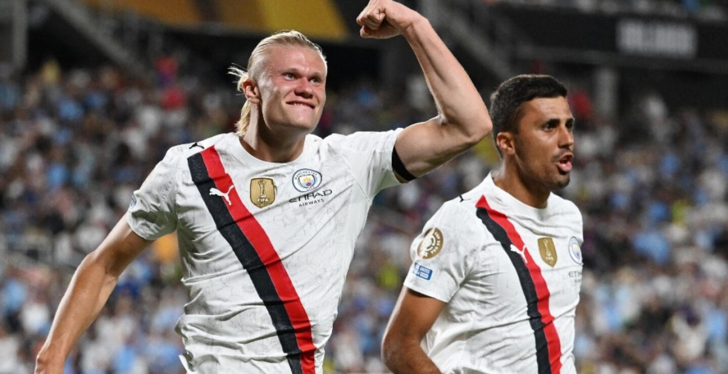 Erling Haaland (izq.) es una de las figuras del Manchester City. 